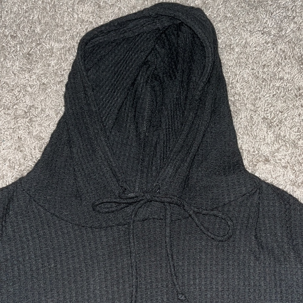 Black cropped hoodie